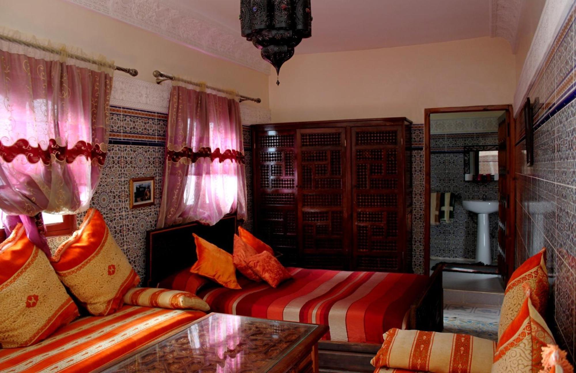 Ryad Bab Berdaine Meknès Quarto foto